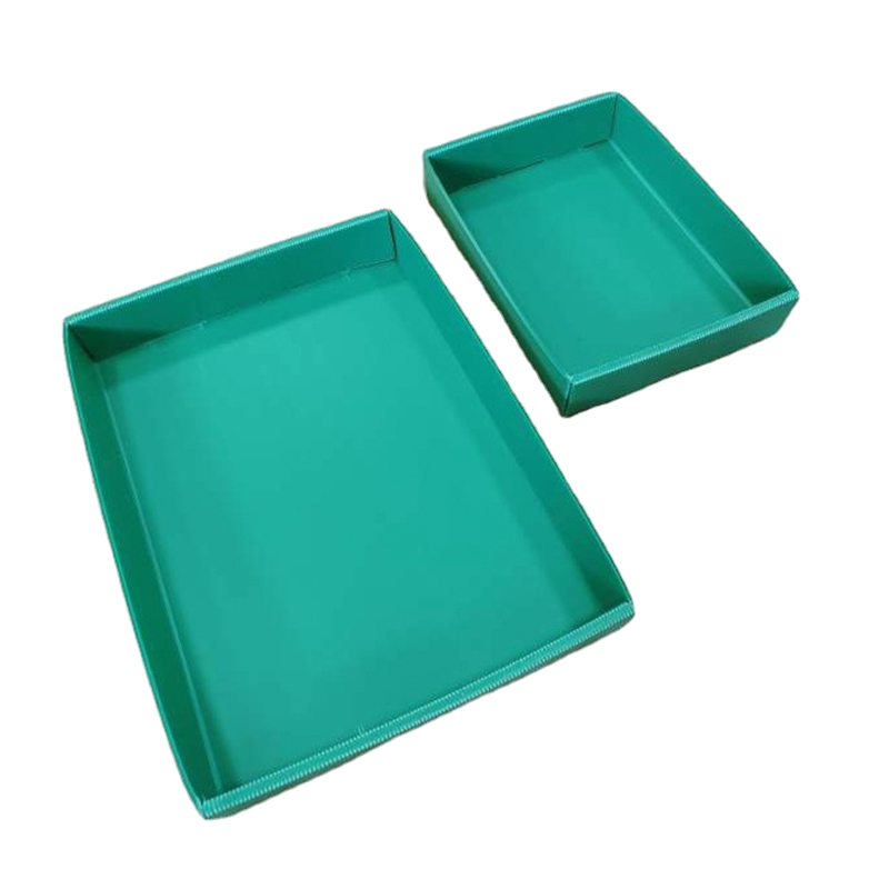 Stapelbare Wellpappe aus Polypropylen mit geteiltem Deckel